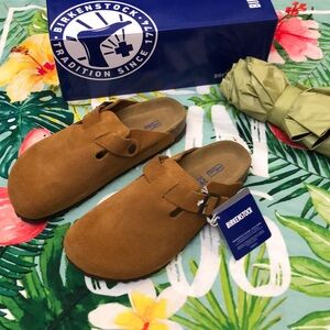 Narrow Women's Shoes Birkenstock Boston Suede Clogs
